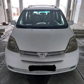 Toyota Sienna 2005