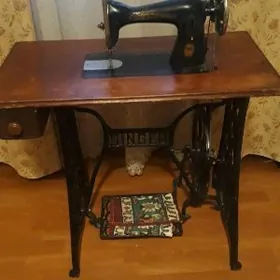 Швейная машинка ,, Подольск''