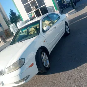 Nissan Maxima 2000