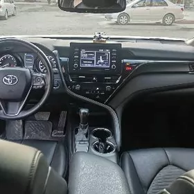 Toyota Camry 2022