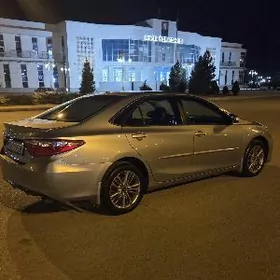Toyota Camry 2015