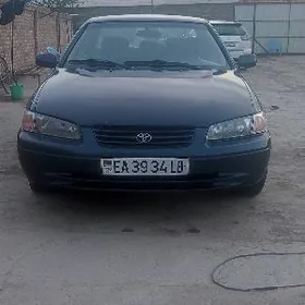 Toyota Camry 1999
