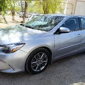 Toyota Camry 2015