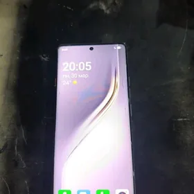 TECNO CAMON 40 PRO