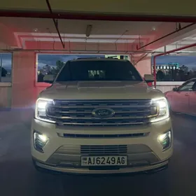 Ford Expedition 2021