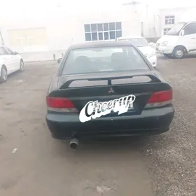 Mitsubishi Galant 2000