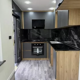 11 MKR 1 ETAJ 2 KOMNAT EVRO