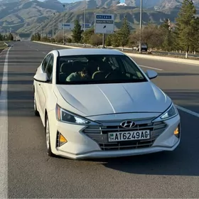 Hyundai Elantra 2020