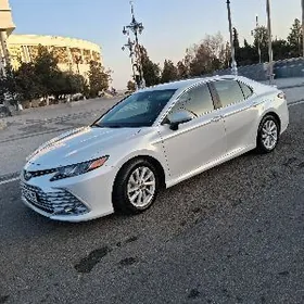 Toyota Camry 2022