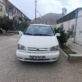 Toyota Sienna 2000