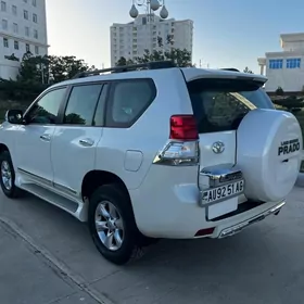 Toyota Land Cruiser Prado 2011