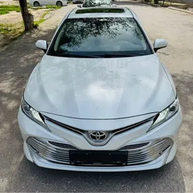 Toyota Camry 2020