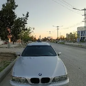 BMW E39 2001