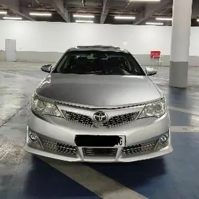 Toyota Camry 2013