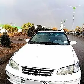 Toyota Camry 2000