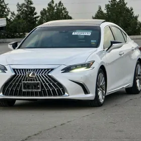 Lexus ES 350 2022