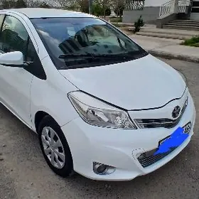 Toyota Yaris 2016
