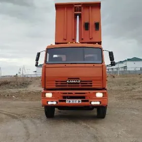 Kamaz 6520 2010