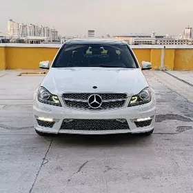 Mercedes-Benz C350 2012