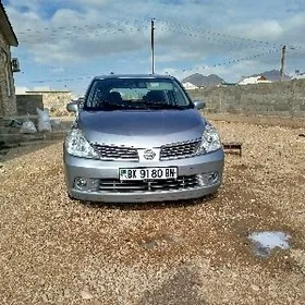 Nissan Tiida 2006