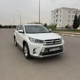Toyota Highlander 2018
