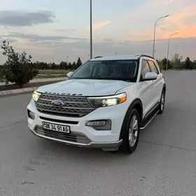 Ford Explorer 2021