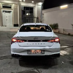 Hyundai Elantra 2021