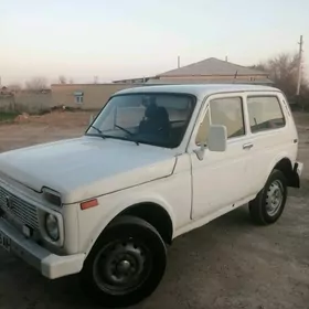 Lada Niva 1984