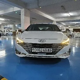Hyundai Elantra 2021