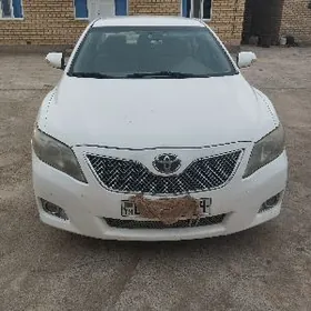 Toyota Camry 2010