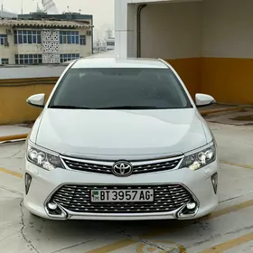 Toyota Camry 2017