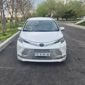 Toyota Sienna 2022
