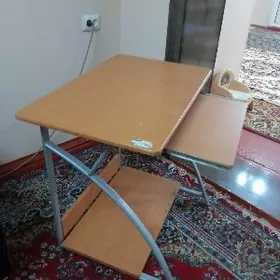 компьютерный столик