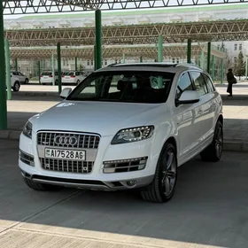 Audi Q7 2011