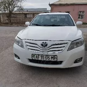 Toyota Camry 2011