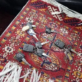 Mersedes Benz Pult acar puld