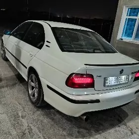 BMW E39 1998