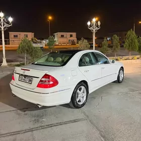 Mercedes-Benz E320 2003