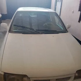 Nissan Primera 1995