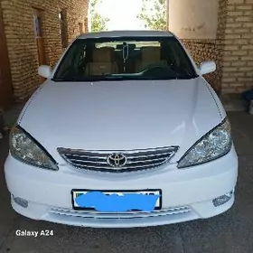 Toyota Camry 2005