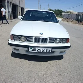BMW 525 1990