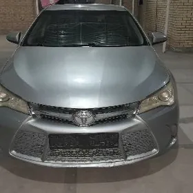 Toyota Camry 2017