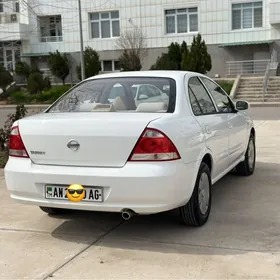 Nissan Sunny 2011
