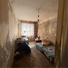 Satlyk Asgabadski eyesinden