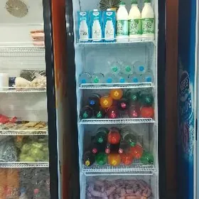 холодильник ветрина