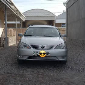 Toyota Camry 2004