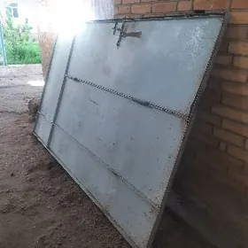 ворота дервезе