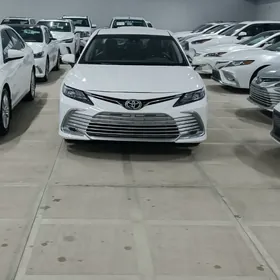 Toyota Camry 2022