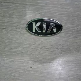 KIA EMBLEMA
