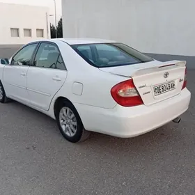 Toyota Camry 2004